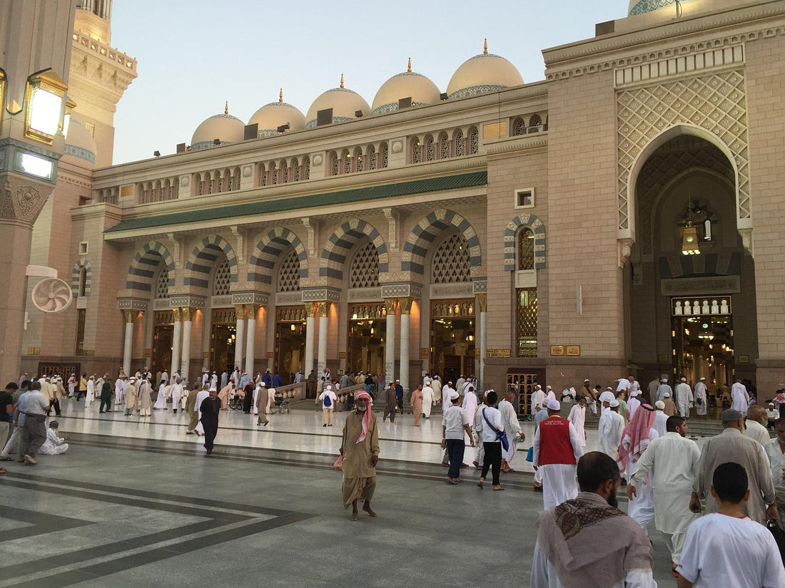 The Connection Between Umrah and the Five Pillars of Islam